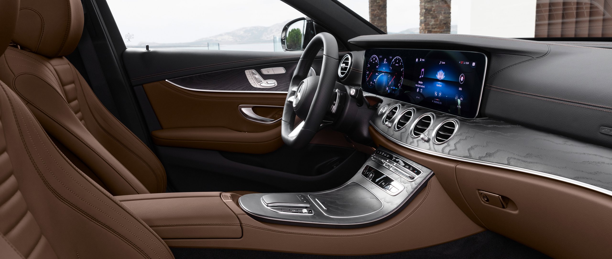 08-mercedes-benz-vehicles-2020-e-class-br213-3400x1440-1